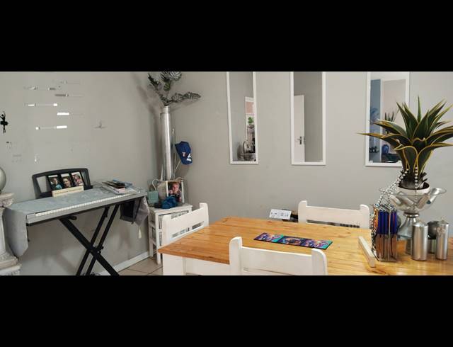 3 BEDROOM TOWNHOUSE FOR SALE IN THREE RIVERS PROPER